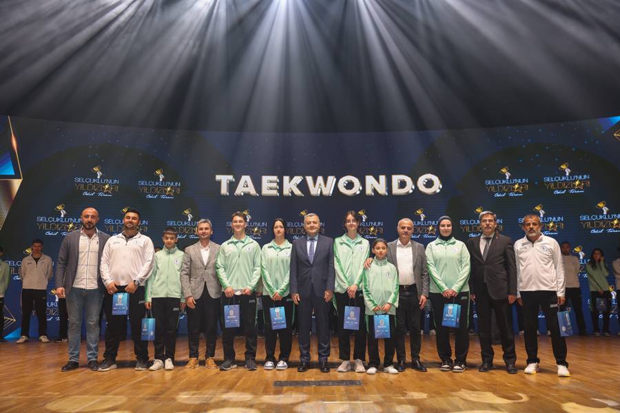 Selçuklu’nun başarısı salona sığmadı 26